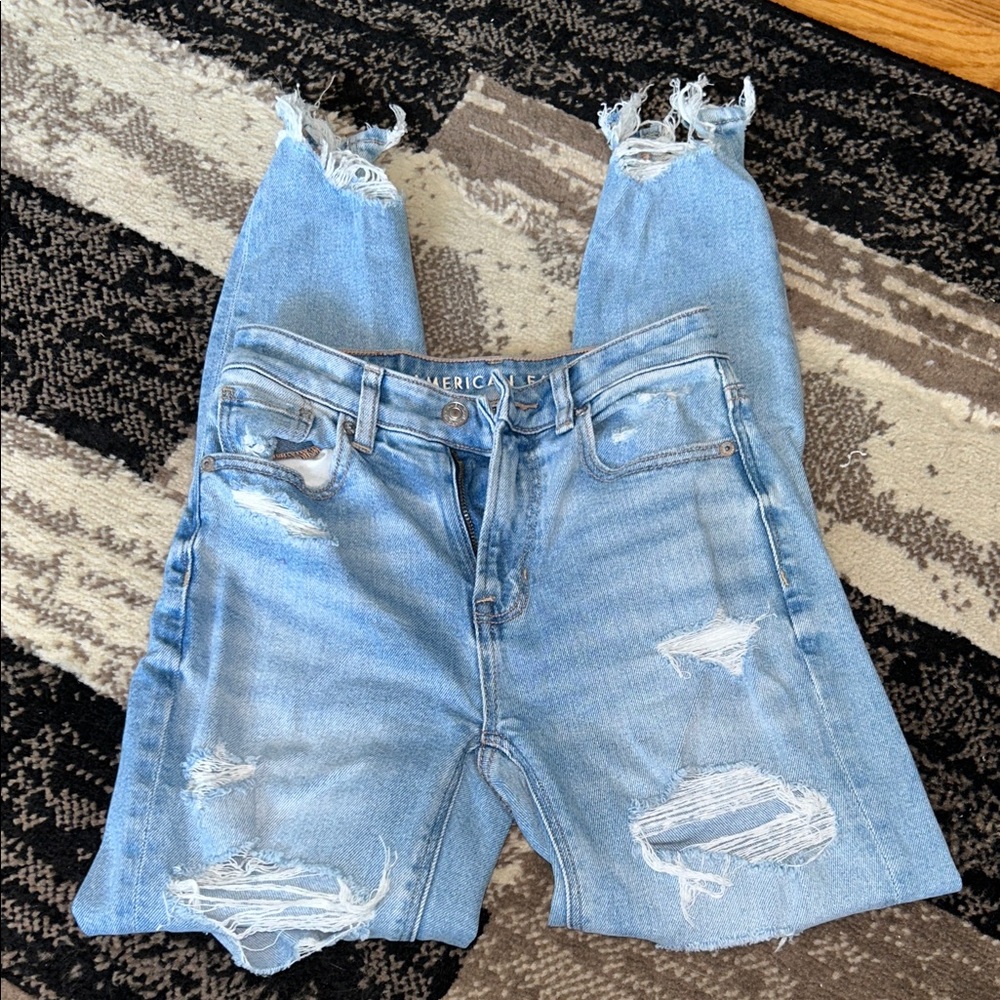 American Eagle Outfitters Light Blue Ripped Mom Jeans